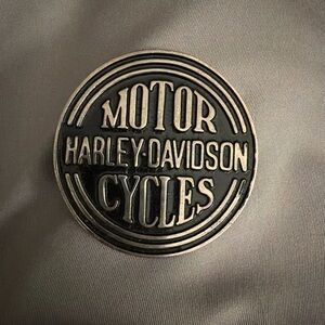 🔥 Vintage 1983 Harley-Davidson Solid Brass Belt Buckle – Silver Tone – USA
